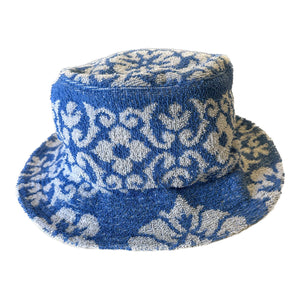 The Bucket Hat (blue 1)